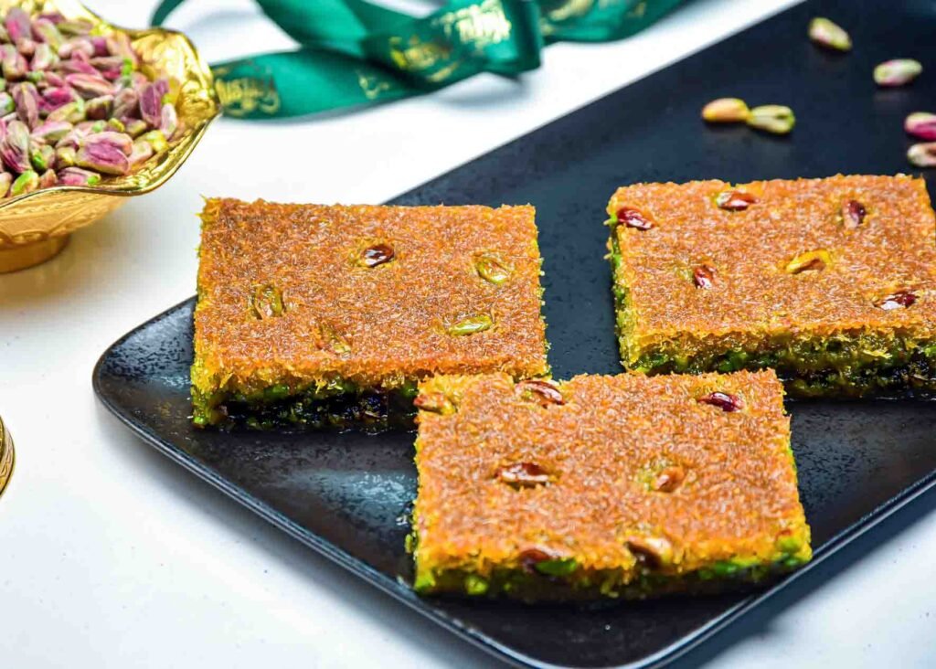 Hafiz Mustafa Pistachio Halep Rolled Kadayif